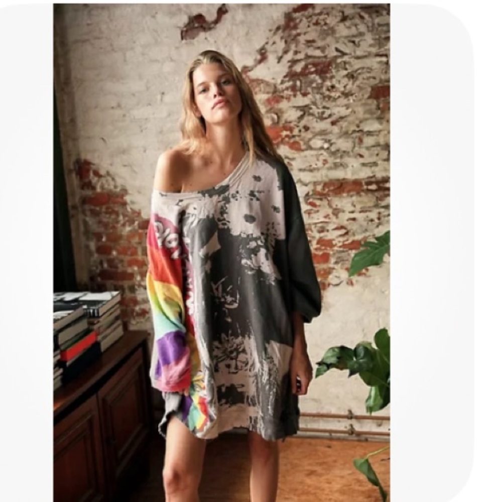 Magnolia pearl rainbow warrior frantic‎ terry pullover sweatshirt distressed